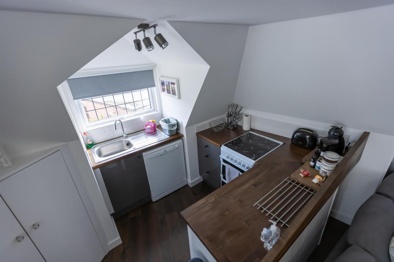 Beautiful Detached 1 Bedroom Apartment Eltham Dış mekan fotoğraf